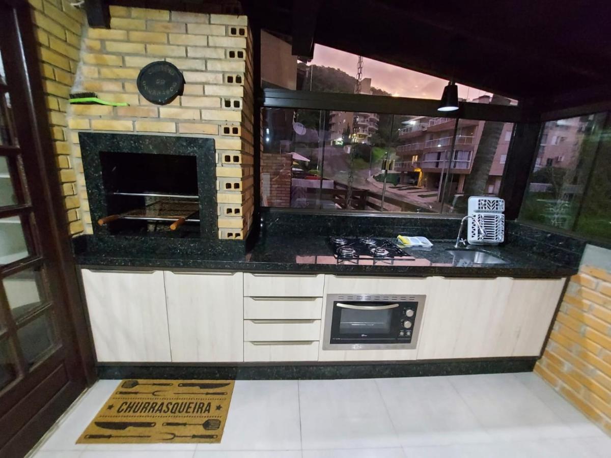 Apartamento 12 - Bombinhas - 200 Metros Da Praia المظهر الخارجي الصورة