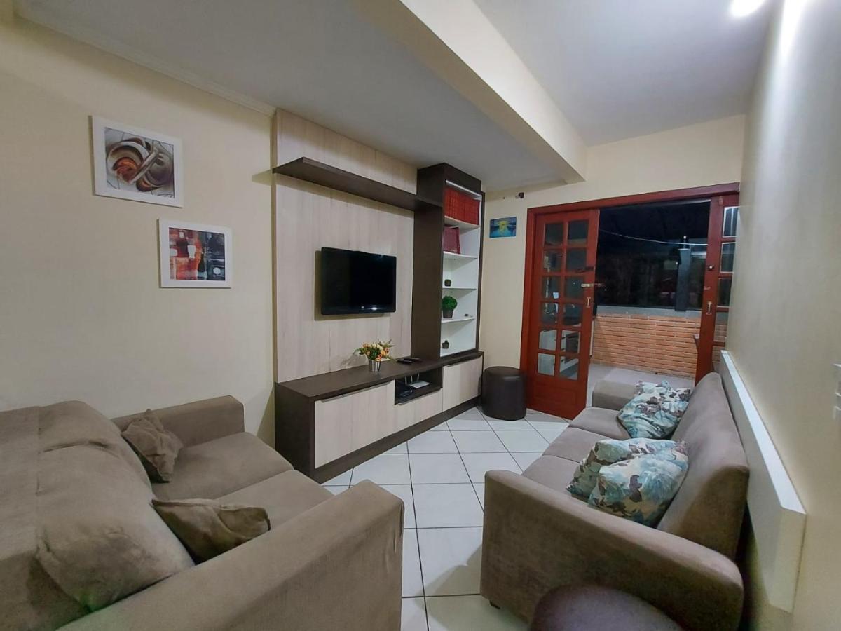Apartamento 12 - Bombinhas - 200 Metros Da Praia المظهر الخارجي الصورة