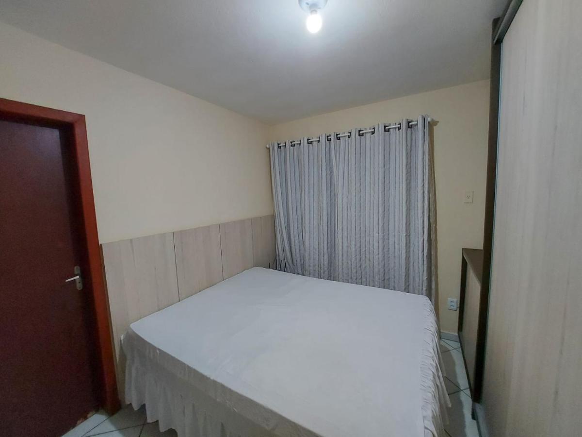Apartamento 12 - Bombinhas - 200 Metros Da Praia المظهر الخارجي الصورة