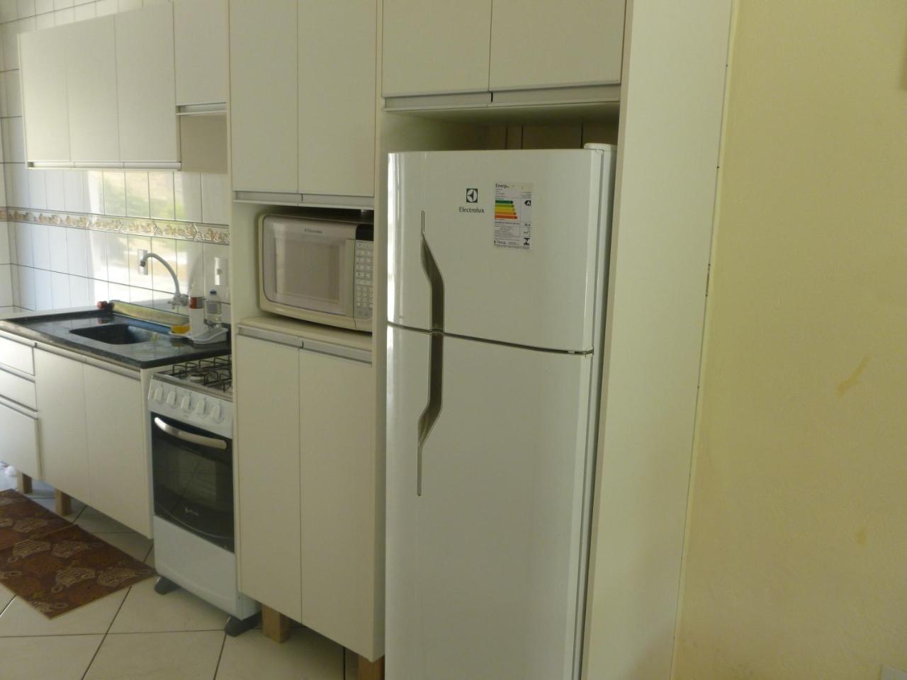 Apartamento 12 - Bombinhas - 200 Metros Da Praia المظهر الخارجي الصورة